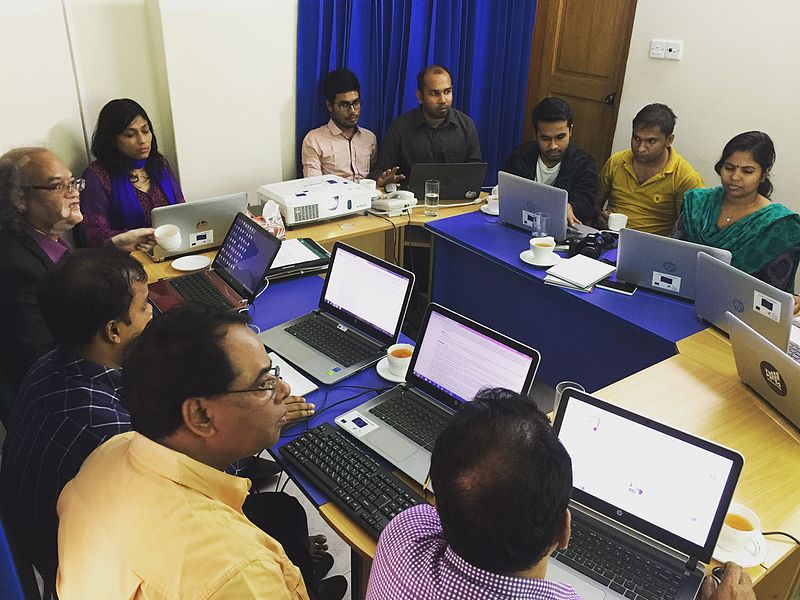 File:Wikipedia Workshop for Bangladesh NGOs Network for Radio and Communications staffs 05.jpg