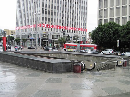 Wilshire Western Station LACMTA