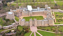 Windsor Castle, from above Windsor Castle (39968064392).jpg