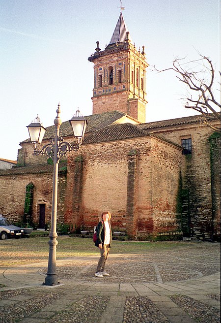 Zalamea la Real, die Kirche Maria Himmelfahrt.jpg