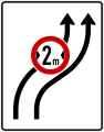 Zeichen 515-22 Verschwenkungstafel – ohne Gegenverkehr und mit integriertem Zeichen 264 StVO auf Autobahnen – zweistreifig nach rechts