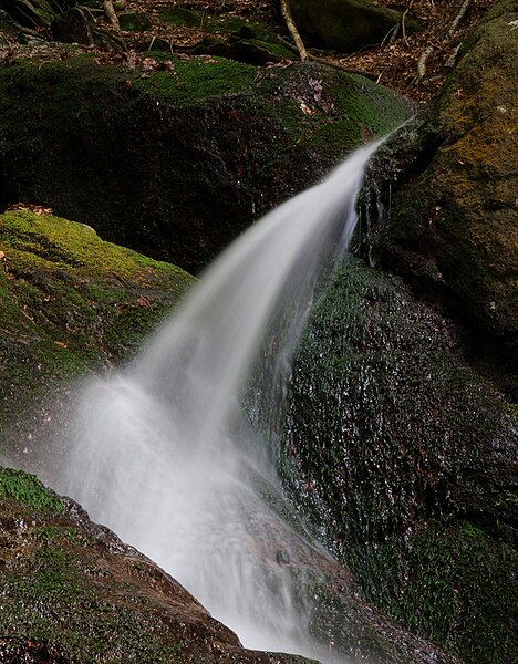 File:Šumik waterfall (5).jpg