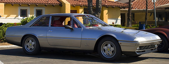 Ferrari 365 Gt4 2 2 400 And 412 Wikiwand