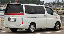 Pre-facelift Nissan Elgrand E51 (Japan)