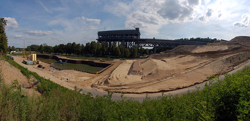 File:2009-07-29-schiffshebewerk-ndf-by-RalfR-07.jpg