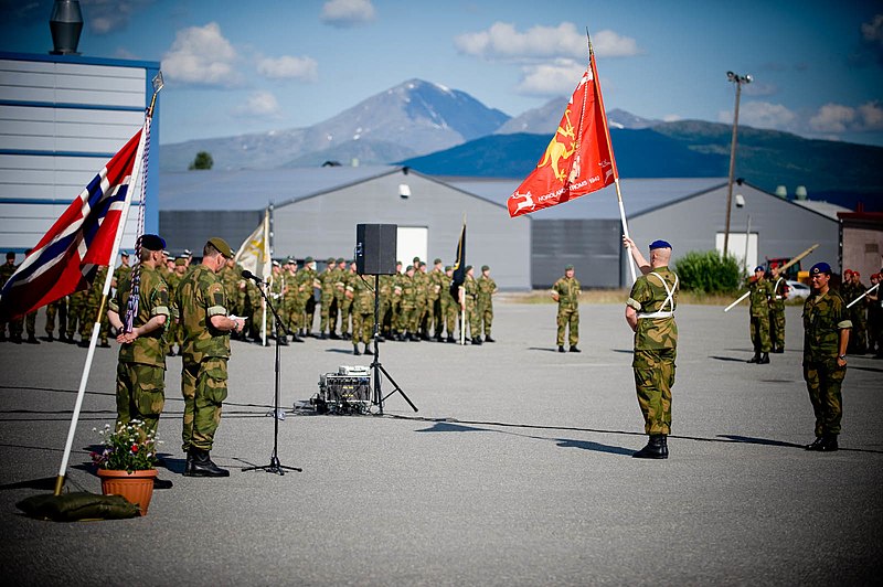 File:20090803- HST4847 Norwegian Army change leaders and reorganizes the structure 2009-08-03.jpg