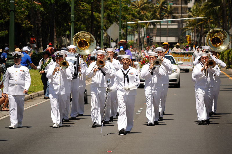 File:2012 King Kamehameha Parade (7435772480).jpg
