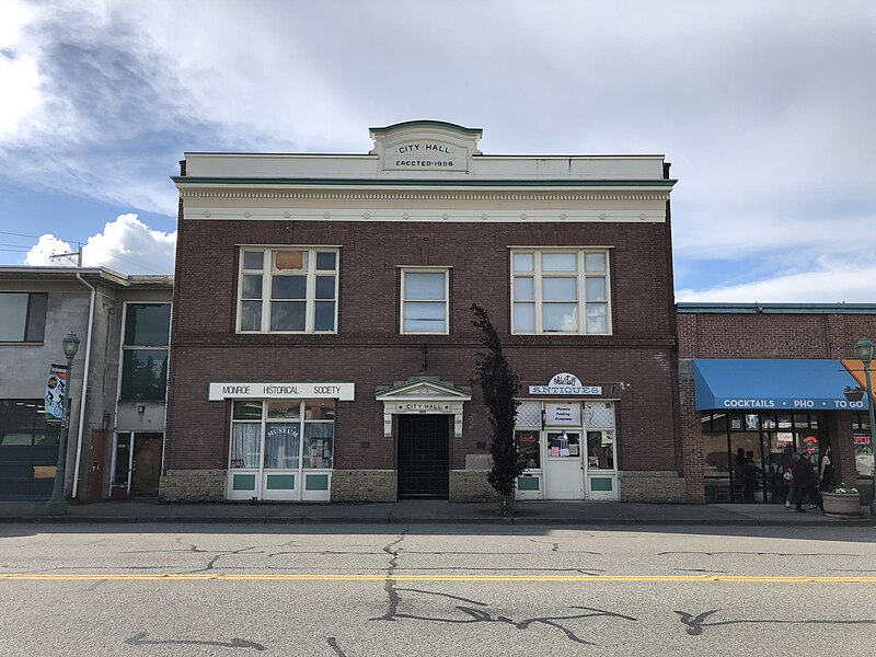 File:2022-05-21, Old City Hall, Monroe, Washington, 01.jpg