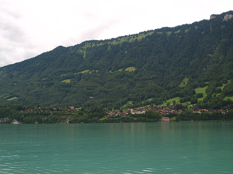 File:5488 - Ringgenberg - Brienzersee.JPG