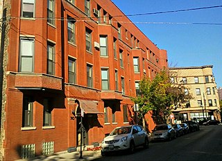 <span class="mw-page-title-main">Lakeview Historic District (Chicago, Illinois)</span> Historic district in Illinois, United States