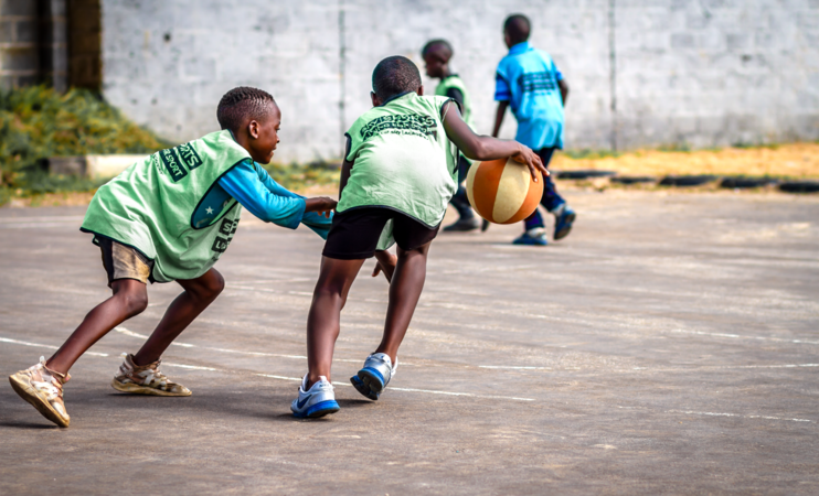 2nd Prize:Boys playing Basket ball in Lusaka, Zamba by User:Chulu sakaz