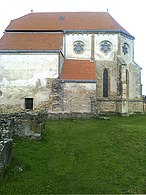 Corul bisericii (vedere din exterior)