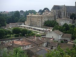 Abbaye royale Notre-Dame de Celles-sur-Belle 02.jpg