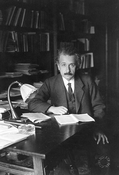 File:Albert Einstein photo 1920.jpg