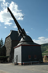 Old port crane