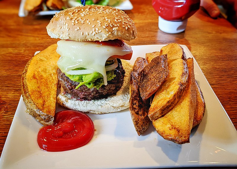 File:American hamburger with guacamole.jpg