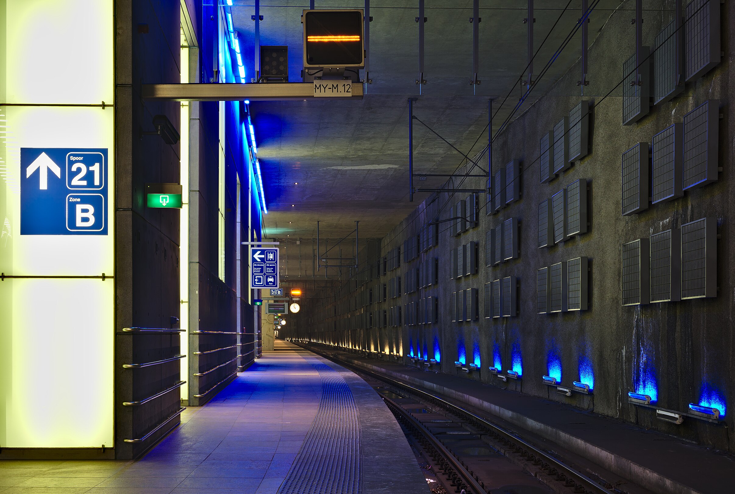 en:Antwerpen-Centraal railway station