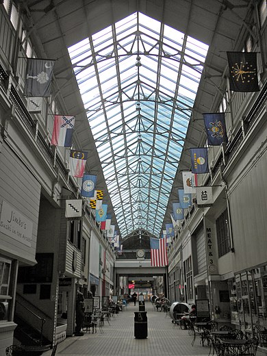 Interior view facing west toward 5th Avenue Arcade Nashville.JPG