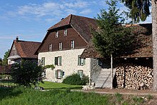 In der Landwirtschaft bietet heute noch einen Fünftel der Arbeitsplätze in Pfyn an. Bauernhaus an der Steckbornstrasse 32.