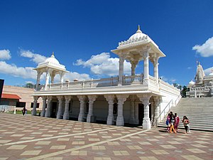 BAPS Swaminarayan Hindu Temple 1.jpg