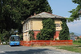 Bagnolo Piemonte - ex stazione ferroviaria.jpg