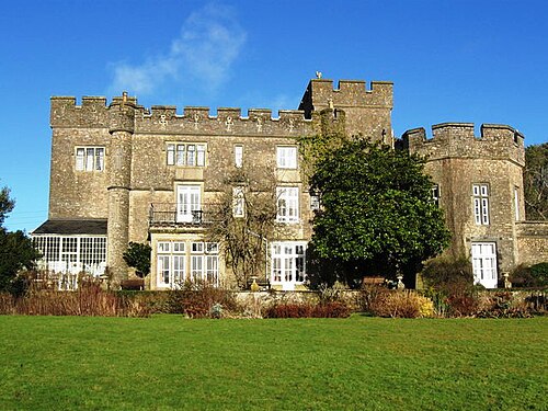 Banwell Castle (Geograph 1126175).jpg