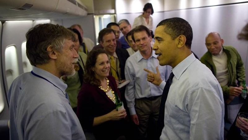 File:Barack Obama greets press pool on Air Force One 4-7-09.JPG