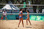 Deutsch: Beachvolleyball bei den Olympischen Jugendspielen 2018; Tag 8, 14. Oktober 2018; Mädchen, Achtelfinale – Mexiko-China 0:2 (15–21/16–21) English: Beach volleyball at the 2018 Summer Youth Olympics at 14 October 2018 – Girls Round of 16 – Mexico-China 0:2 (15–21/16–21)