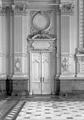 Beaux-Arts doorway