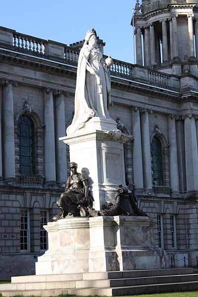 File:Belfast City Hall, April 2010 (02).JPG