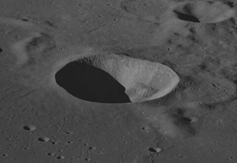 Oblique view facing south from Apollo 8 Bellot crater AS08-13-2221.jpg