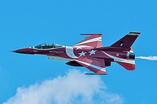 Closeup of a RSAF Black Knight F-16 performing. Black Knight Singapore 6 (12538387284).jpg