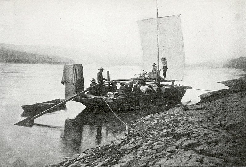 File:Boat on the Upper Yukon.jpg