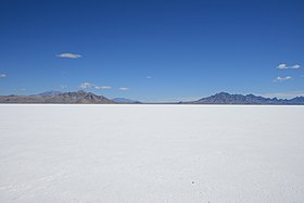 Pico Piloto de Bonneville Salt Flats.jpg