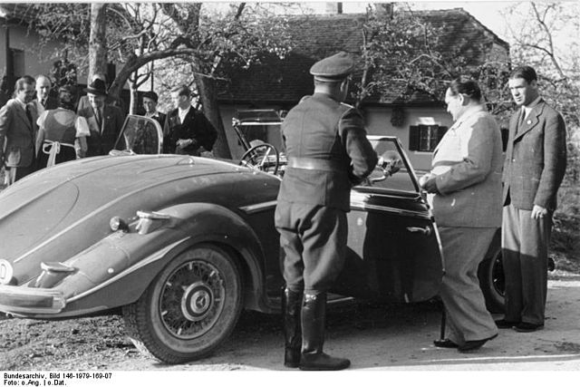 File:Bundesarchiv Bild 146-1979-169-07, Hermann Göring.jpg 