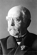 Otto von Bismarck, que protagonizó la kulturkampf ("lucha cultural" o imposición de la mayoría protestante sobre la minoría católica en la Alemania unificada).