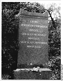 Bundesarchiv Bild 183-J0810-0301-001, Berlin, Chausseestraße, Dorotheenstädtischer Friedhof, Grabmal Georg Wilhelm Friedrich Hegel.jpg