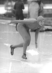 Becker in 1975: winning the 1000 metres event, her second national championship. Bundesarchiv Bild 183-U1215-0023, Sabine Becker.jpg