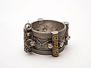 Bracelet with enamel, filigrané and niello applications, Tropenmuseum Amsterdam