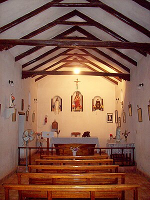 Capilla de Santa Clara de Asís interior.jpg