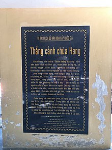 Bia ghi di tích văn hóa quốc gia được trưng tại Chùa Hang trên đảo Lý Sơn