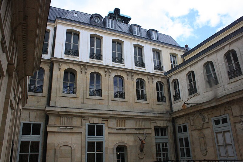 File:Chateau de Versailles Petit appartement du roi 009.jpg