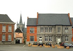 The "de Croÿ" hotel and the St. Martin church.