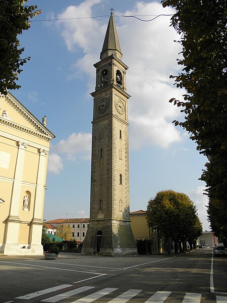 File:Chiesa di San Pietro Apostolo, campanile (Roveredo di Guà) 02.jpg