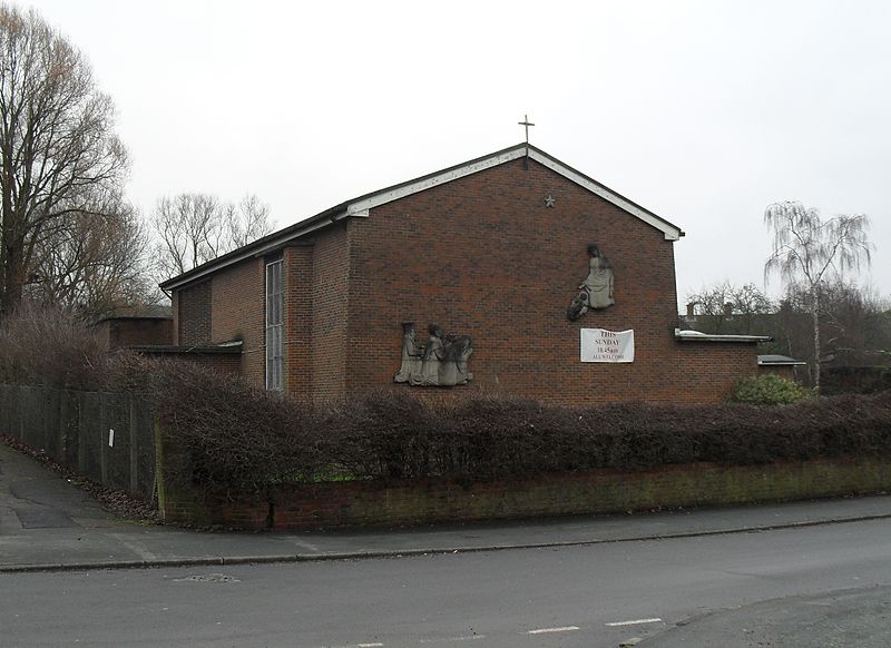 File:Church of the Epiphany, Mansfield Drive, Merstham (January 2010).jpg