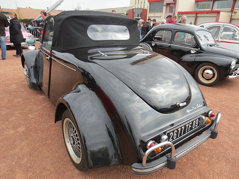 File:Citroën 2 CV Roadster 006.jpg