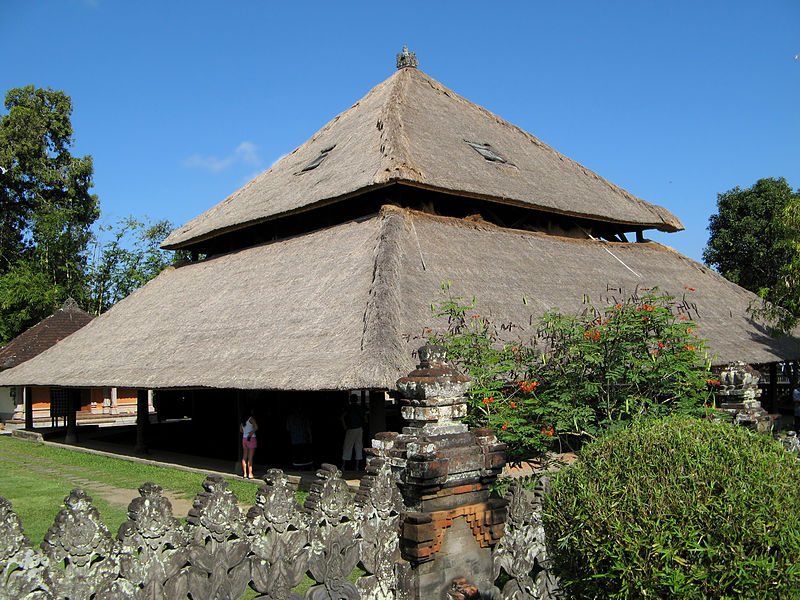 File:Cockfighting Pavilion, Pura Taman Ayun 1490.jpg