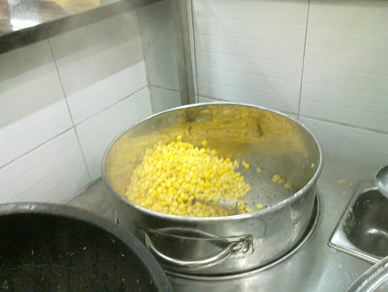 File:Corn is boiling in steamer.jpg