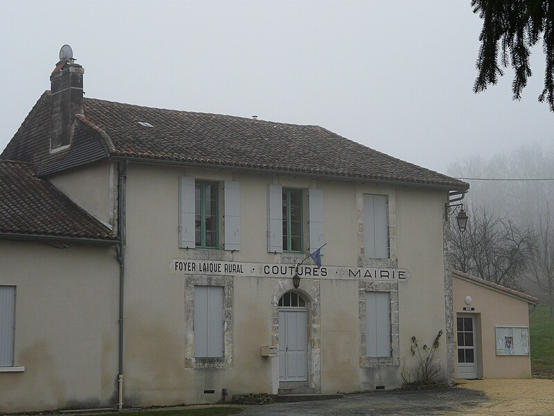 File:Coutures (24) mairie.JPG