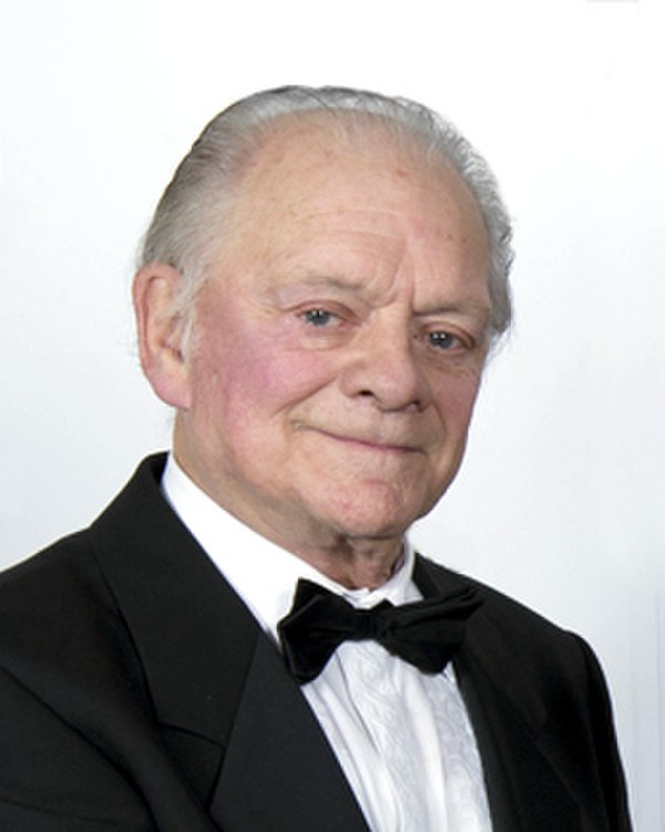 Photo David Jason via Wikidata